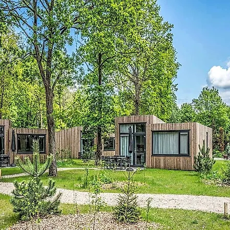 In With Enclosed Garden 3* Schaijk